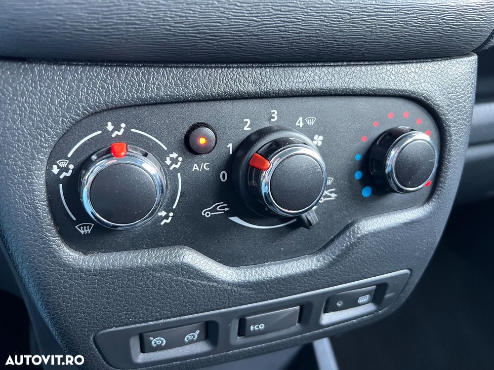 Dacia Lodgy 1.2 TCe 115 CP Stepway - 32