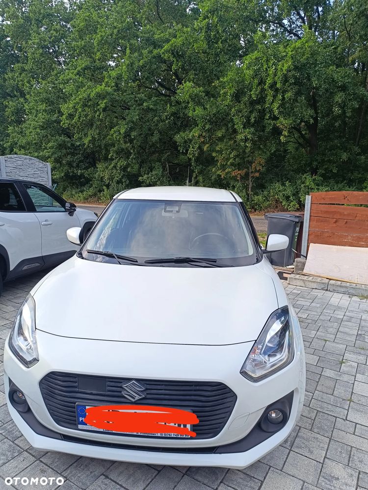 Suzuki Swift 1.2 Dualjet Hybrid Allgrip Comfort - 1