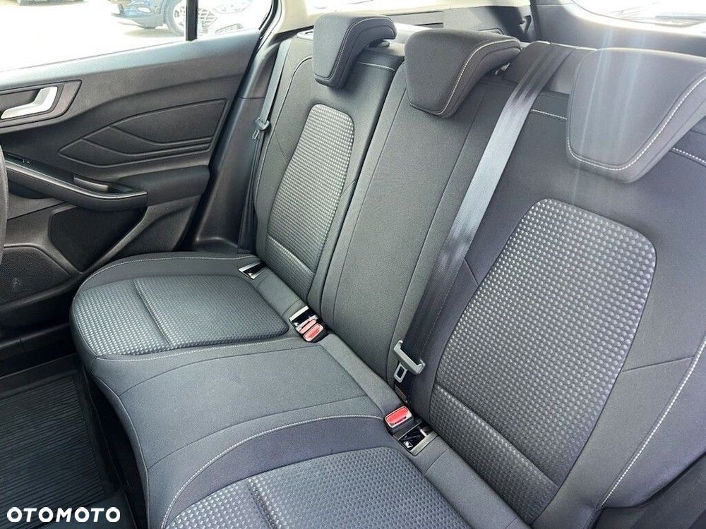 Ford Focus 1.5 EcoBlue Titanium Business - 31