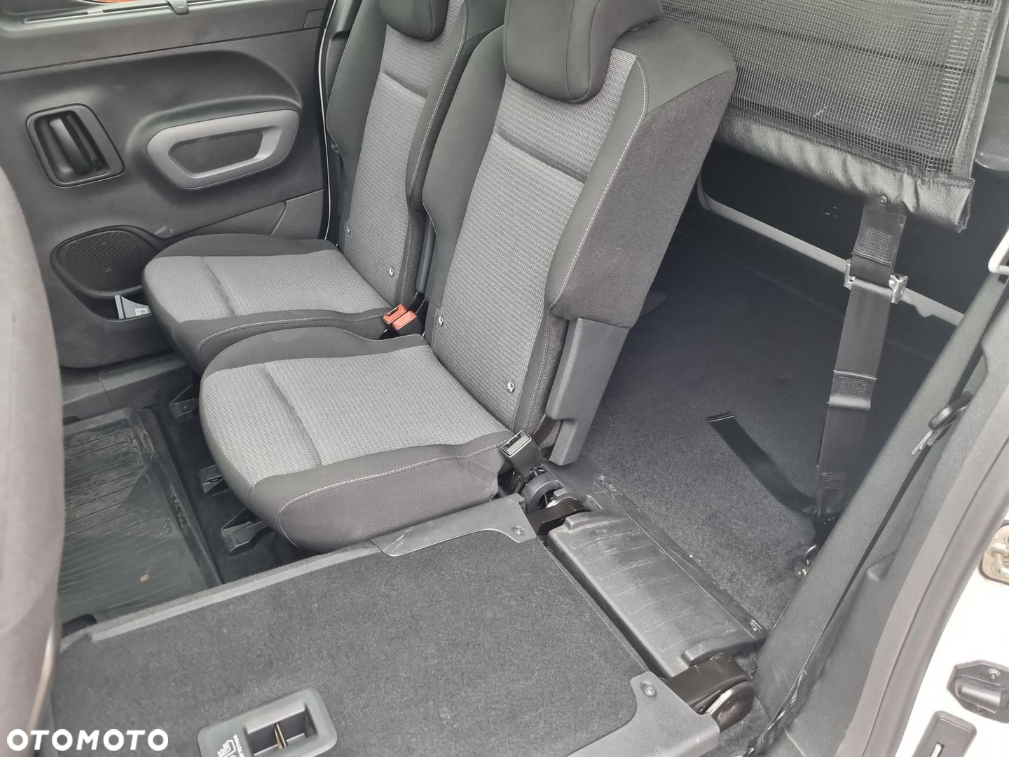 Toyota Proace City Verso 1.2 D-4T Family - 24