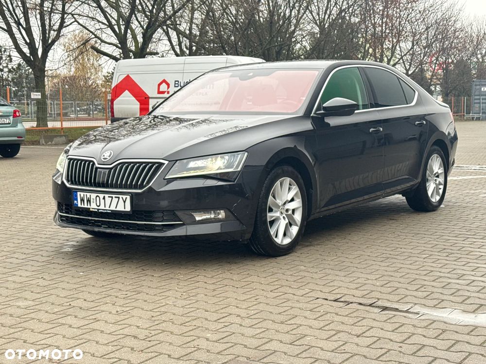 Skoda Superb 2.0 TDI SCR Style DSG - 1