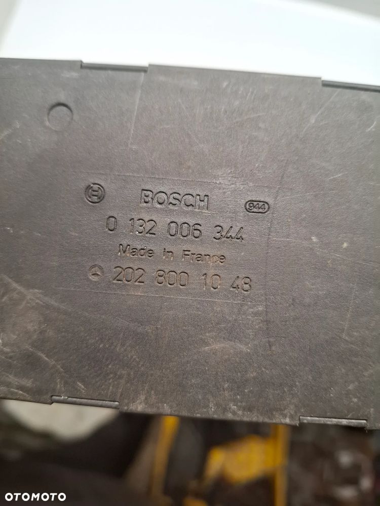 POMPKA CENTRALNEGO ZAMKA MERCEDES C W202 SLASK WYSYLKA VAT - 3