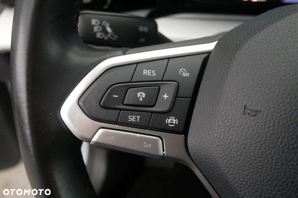 Volkswagen Golf - 20