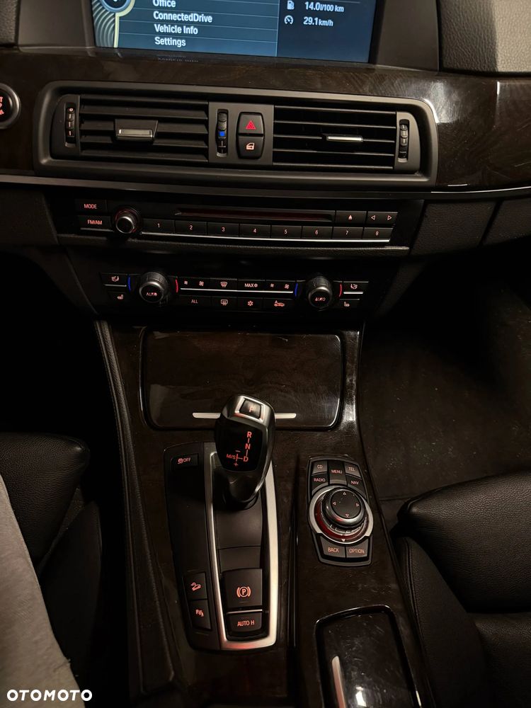 BMW Seria 5 - 16