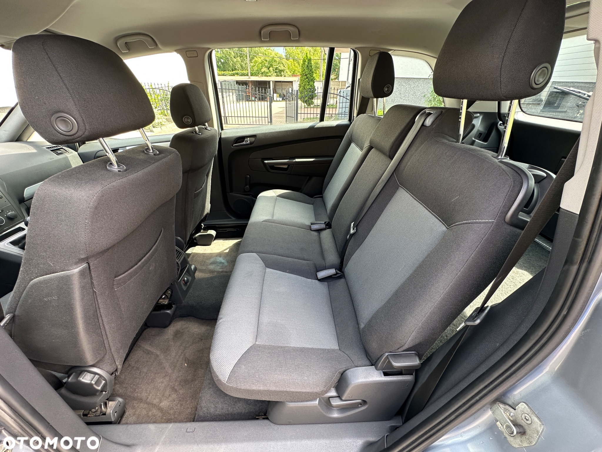 Opel Zafira - 25