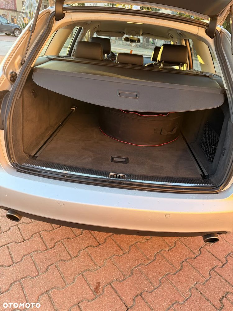 Audi A6 Avant - 14