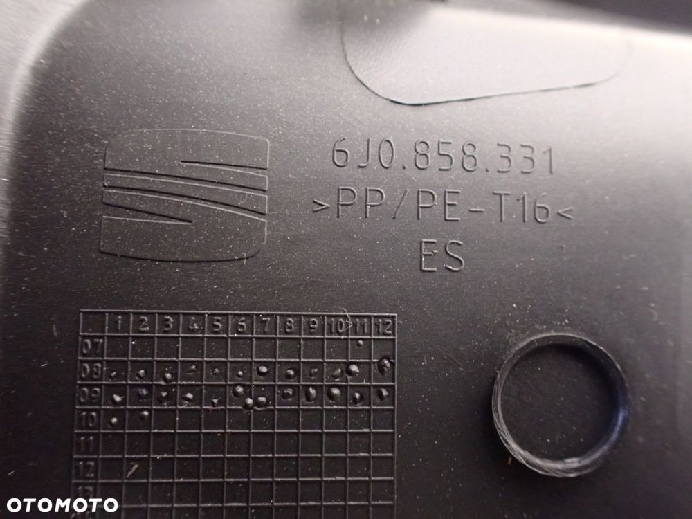 RAMKA WYBIERAKA BIEGÓW SEAT IBIZA IV  6J0858331 - 6