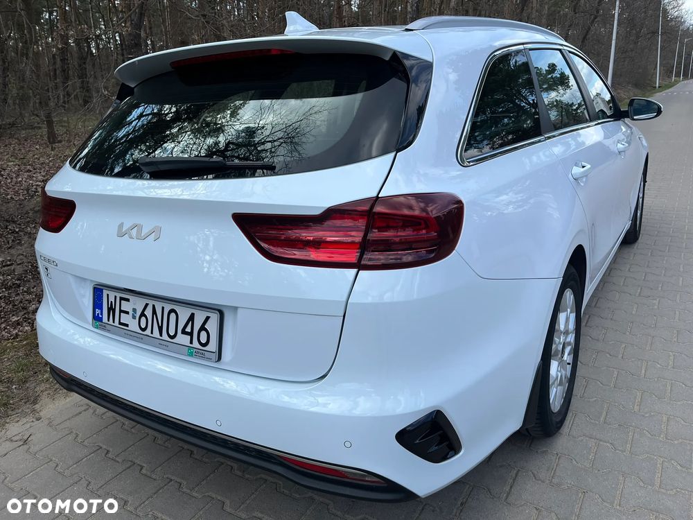 Kia Ceed 1.5 T-GDI M - 4