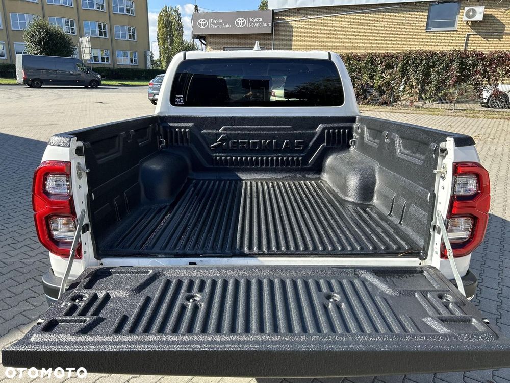 Toyota Hilux 2.8 D-4D Double Cab SR5 4x4 - 10