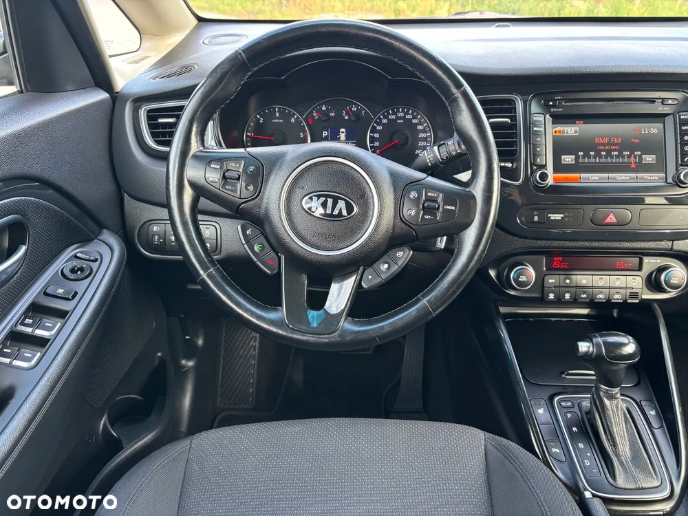 Kia Carens 1.7 CRDi 141 Dream Team Edition - 21