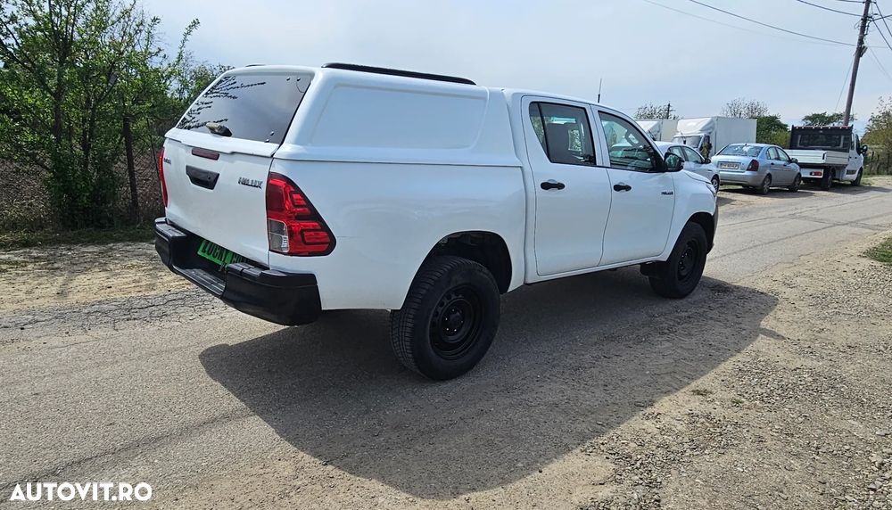 Toyota Hilux 4x4 Double Cab M/T Comfort - 5