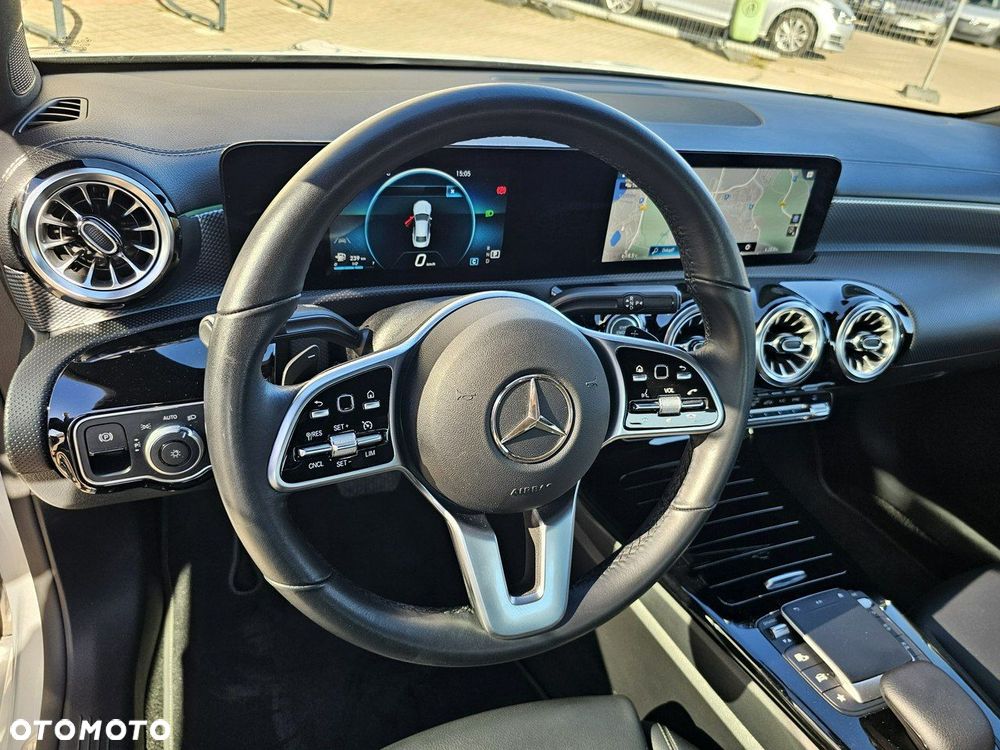 Mercedes-Benz CLA - 18