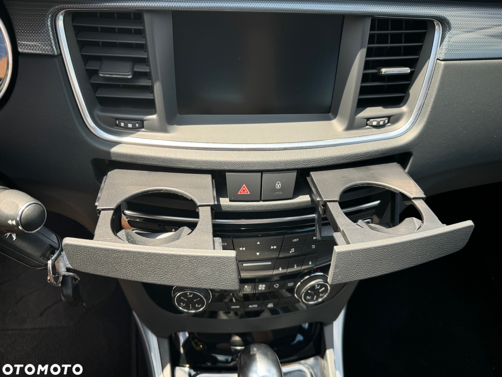 Peugeot 508 1.6 T Business Line - 24