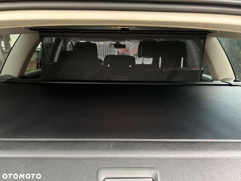 Volkswagen Passat 1.6 TDI DPF BlueMot Comfortline - 13