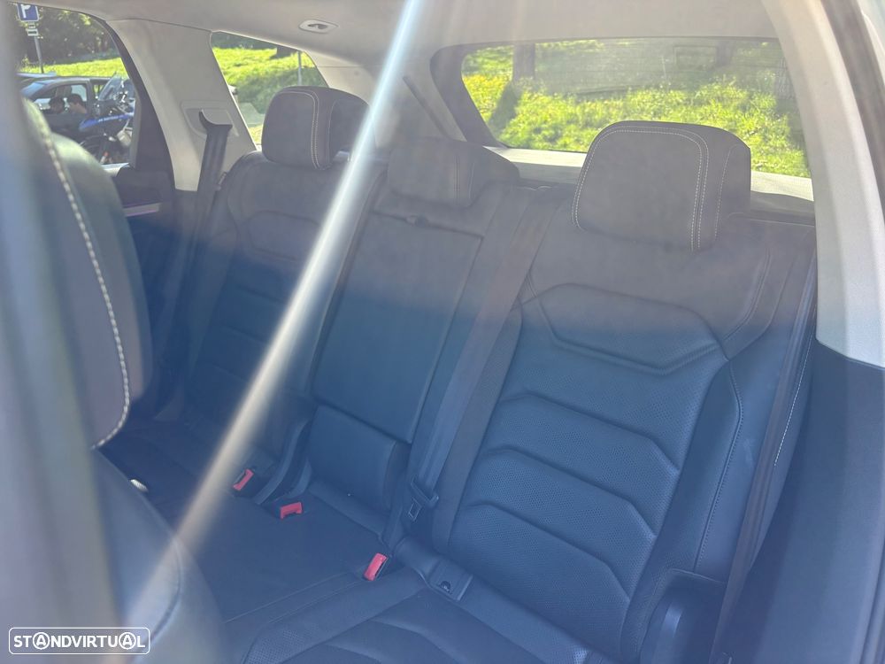 VW Touareg 3.0 TDI V6 Elegance Plus - 12