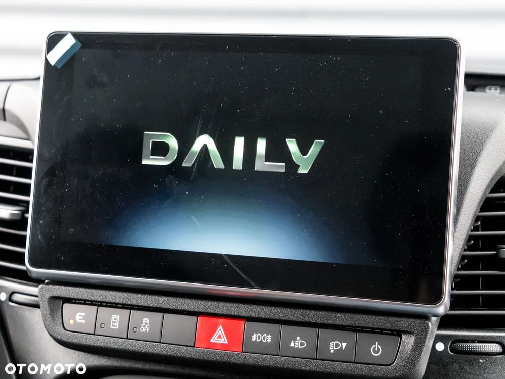 Iveco Daily 35S18HA8V 3.0 L4H2 - 21