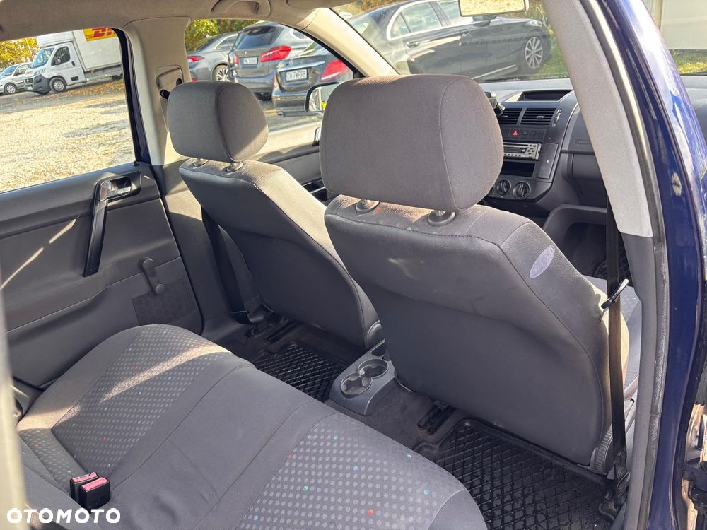 Volkswagen Polo - 8