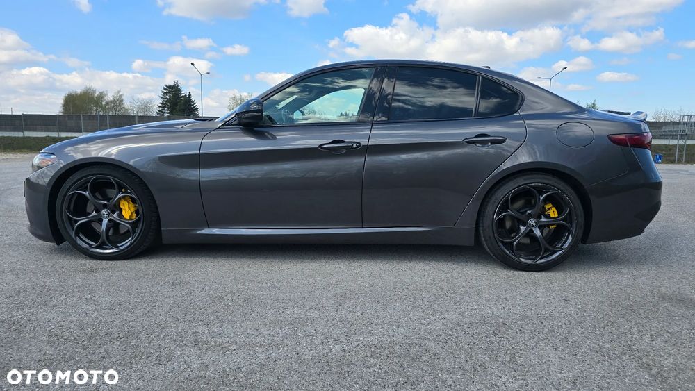 Alfa Romeo Giulia 2.0 Turbo 16V AT8 Veloce Ti - 6