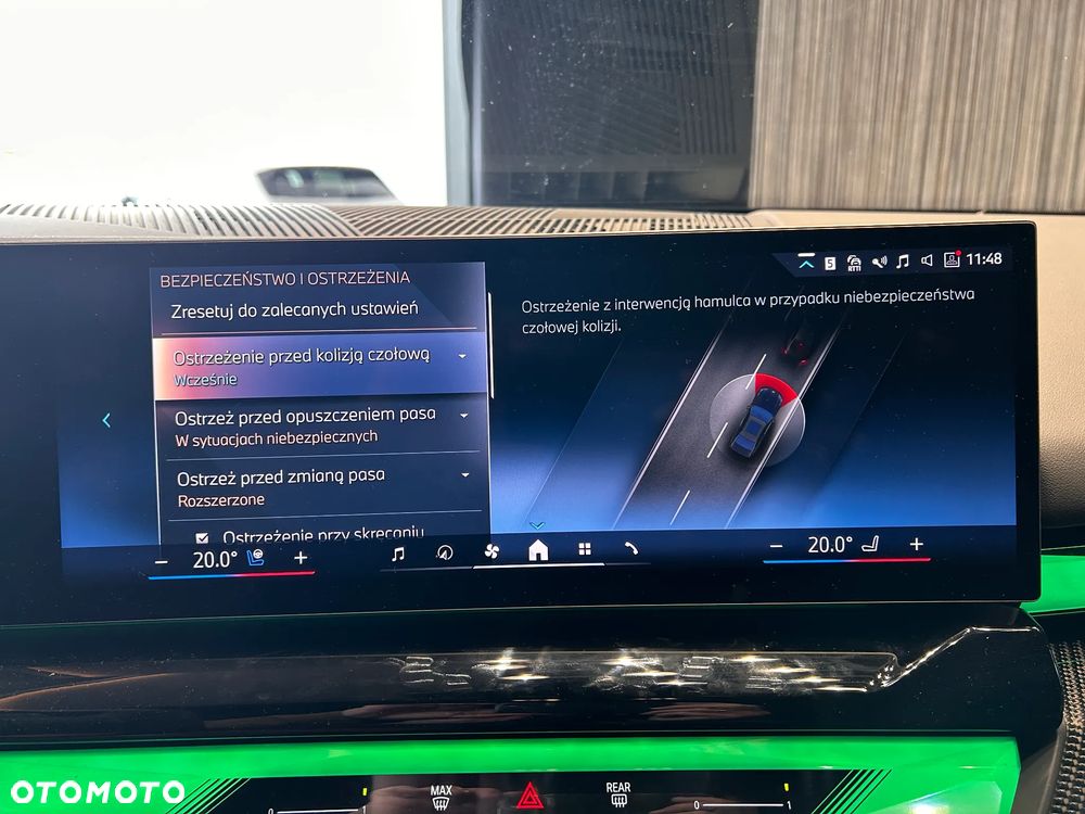 BMW Seria 5 540d xDrive mHEV - 34