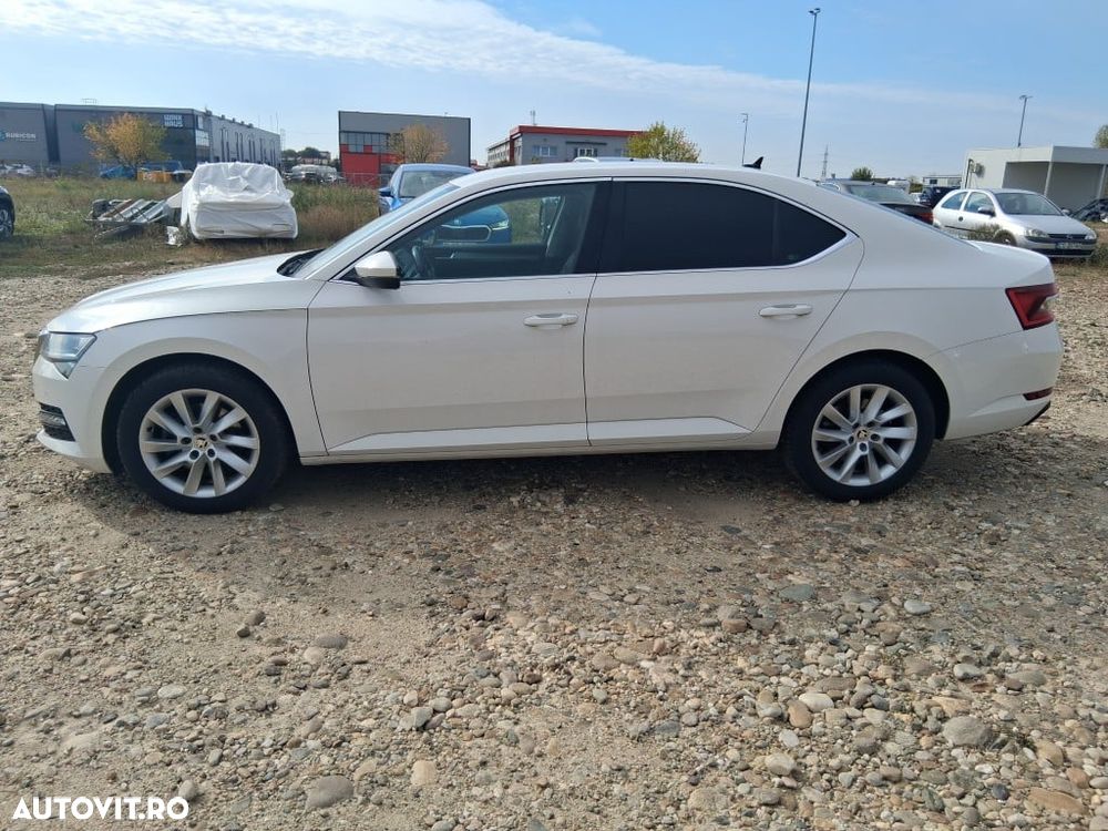 Skoda Superb 1.5 TSI DSG Ambition - 9