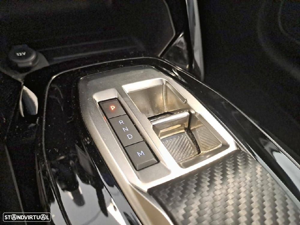 Peugeot 208 1.2 Hybrid Allure e-DCS6 - 22