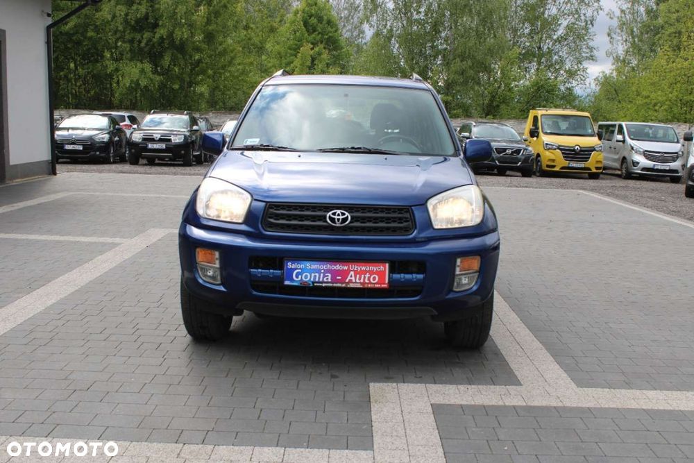 Toyota RAV4 - 16