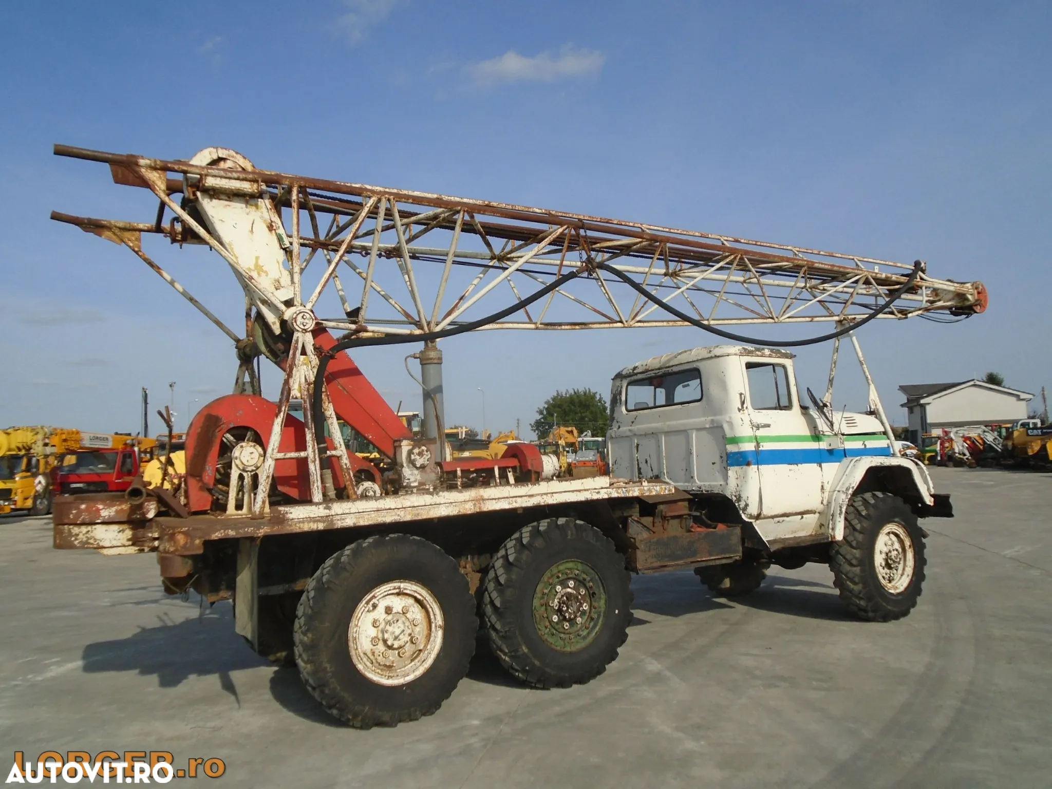 Altul ZIL 6 x 6 Instalatie de forat puturi - 2