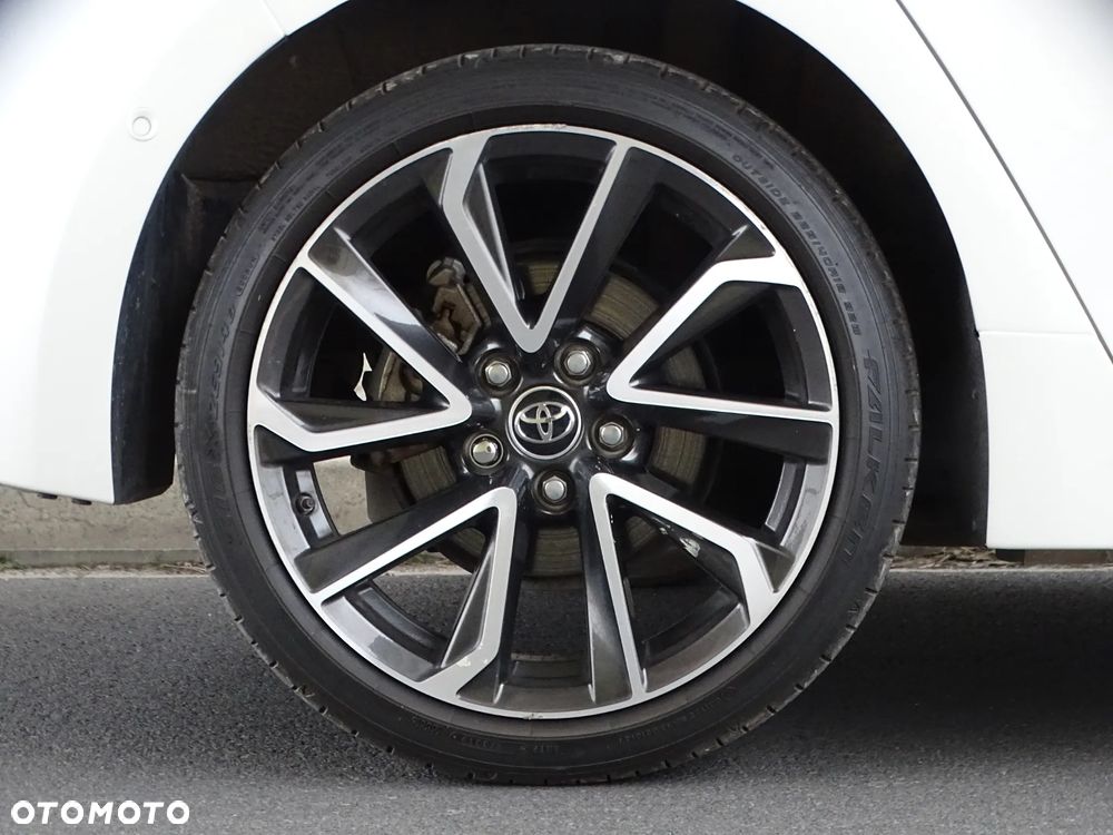 Toyota Corolla 1.8 Hybrid Executive - 23