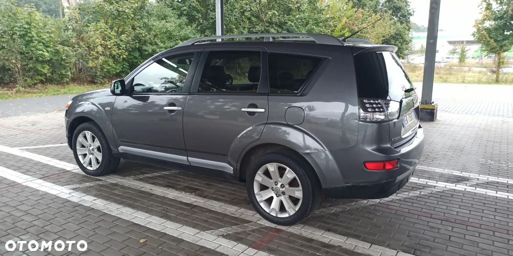 Mitsubishi Outlander 2.2 DID Intense + - 20