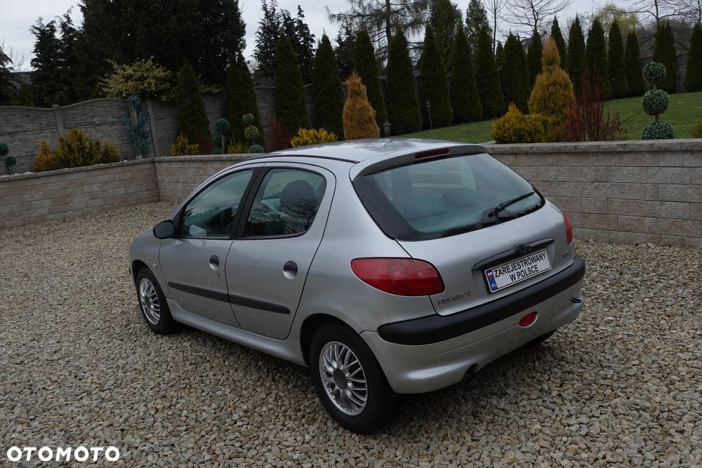 Peugeot 206 - 14