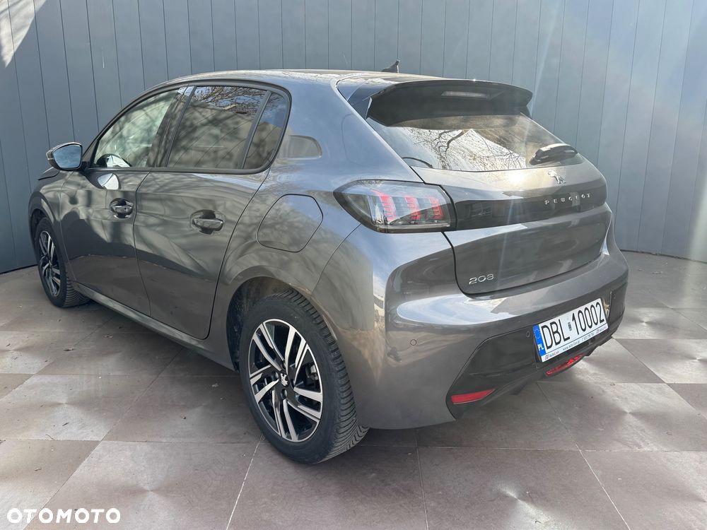 Peugeot 208 - 6