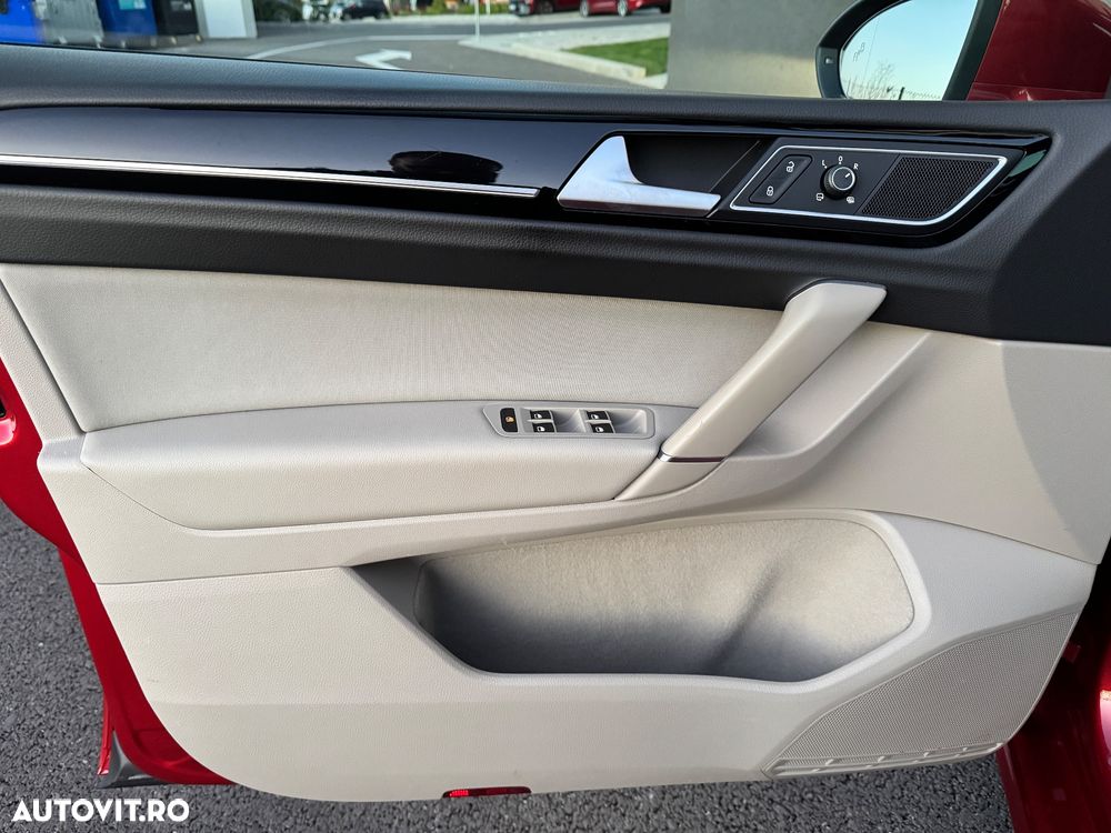 Volkswagen Golf Sportsvan 1.4 TSI (BlueMotion Technology) DSG Highline - 22