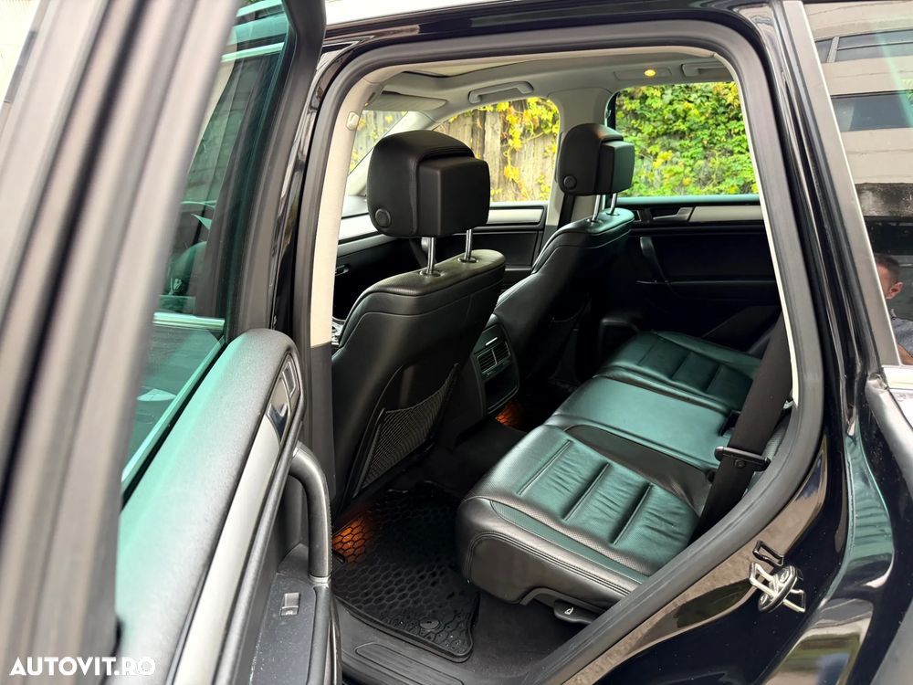 Volkswagen Touareg - 23