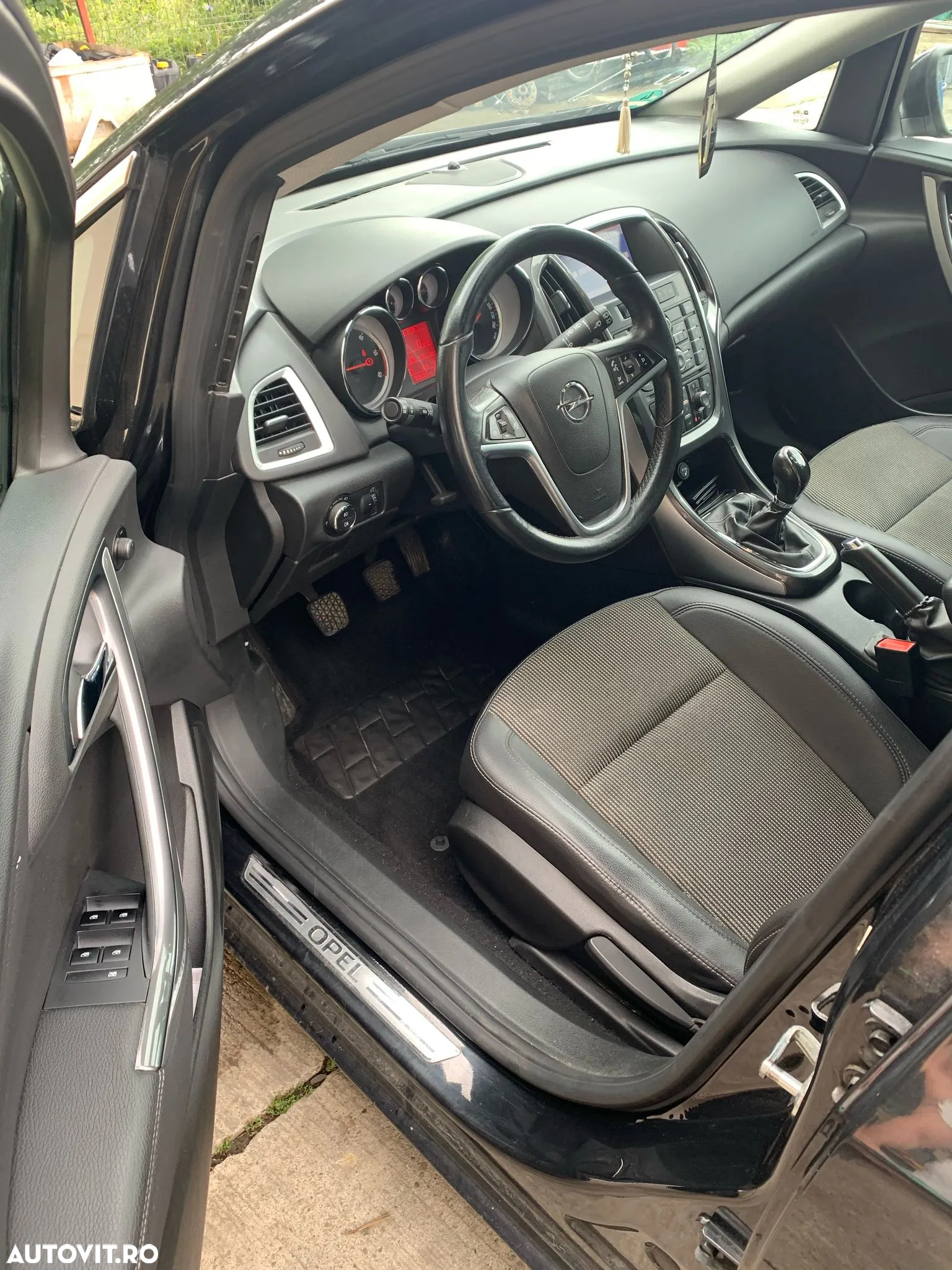 Opel Astra Sports Tourer 2.0 CDTI ECOTEC - 10