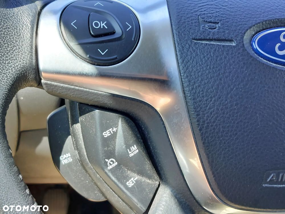 Ford Focus - 30