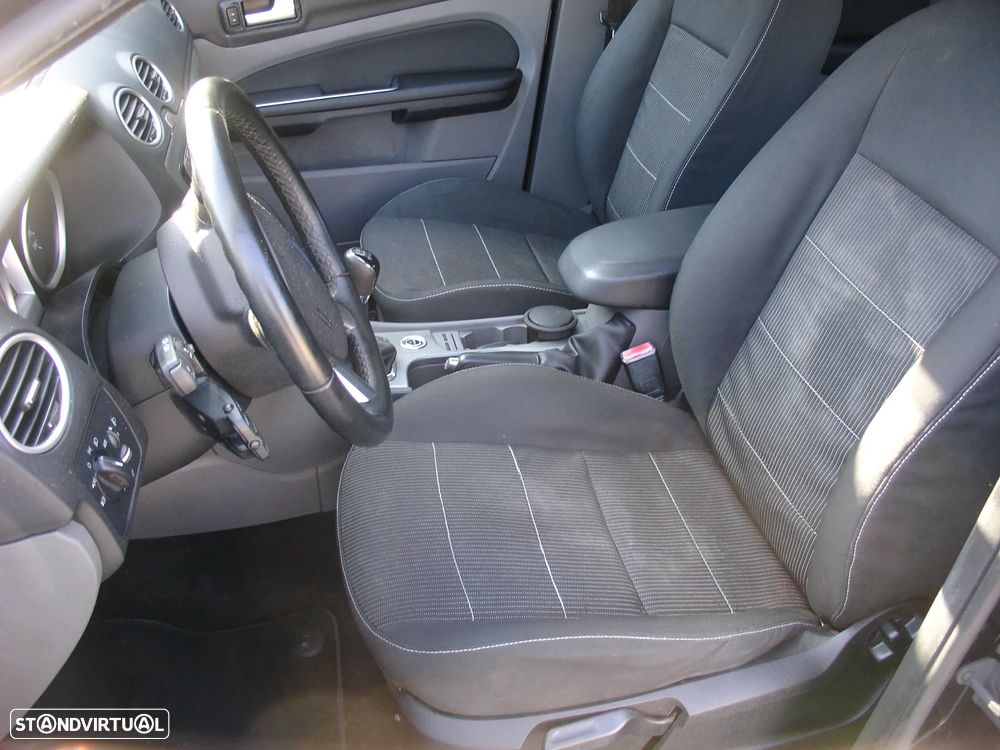 Ford Focus 1.6 TDCi Titanium - 11