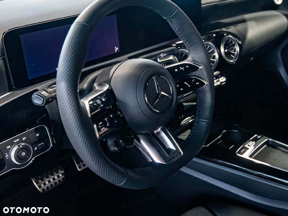 Mercedes-Benz Klasa A 35 AMG 4-Matic 8G-DCT - 11