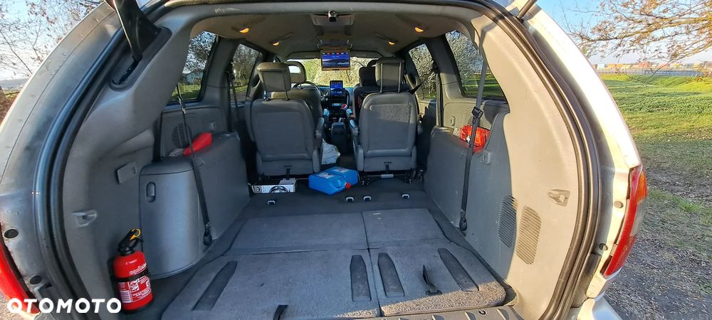 Chrysler Grand Voyager 2.8 CRD Limited - 9