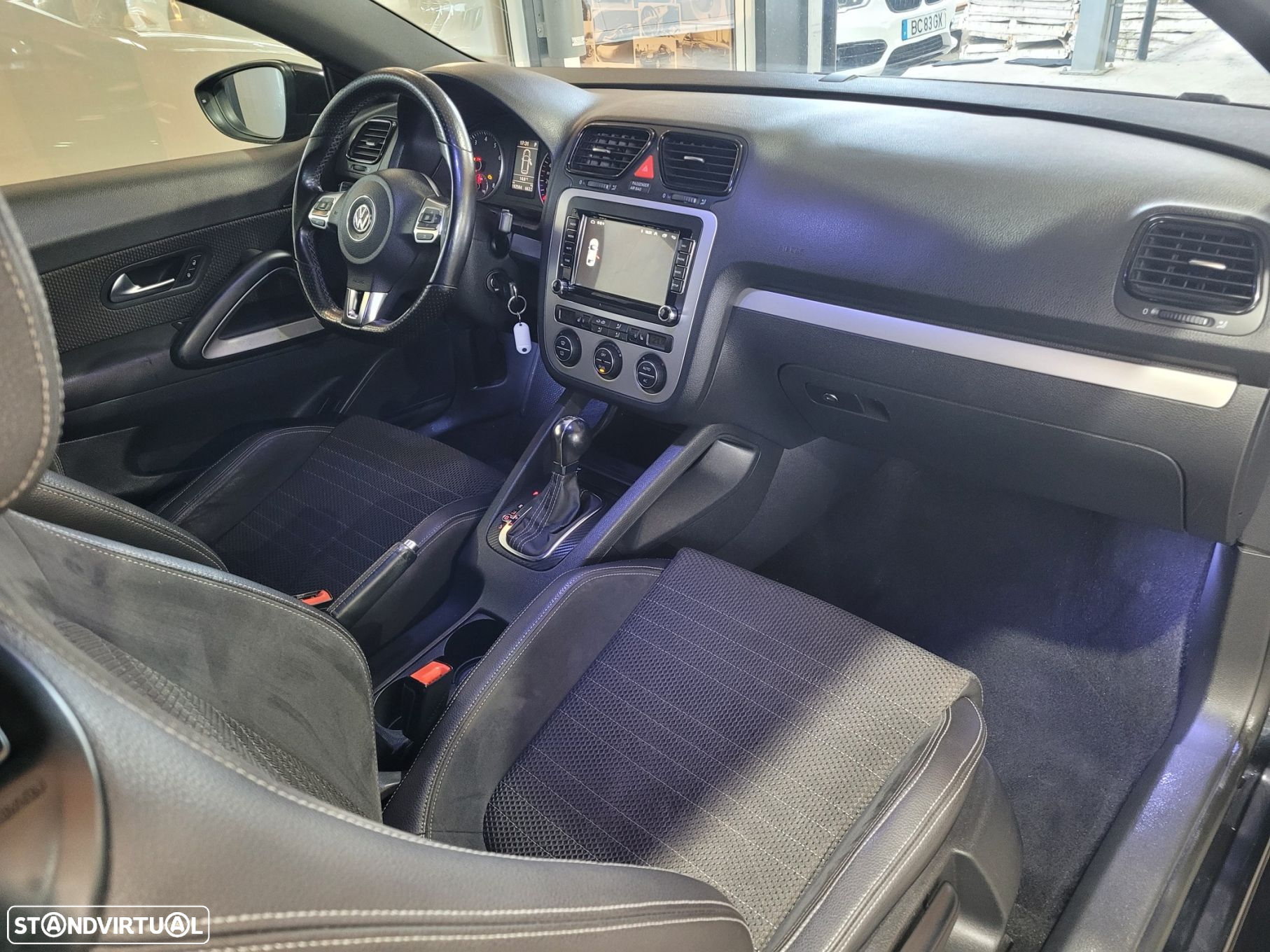 VW Scirocco 2.0 TFSi Sport DSG - 12