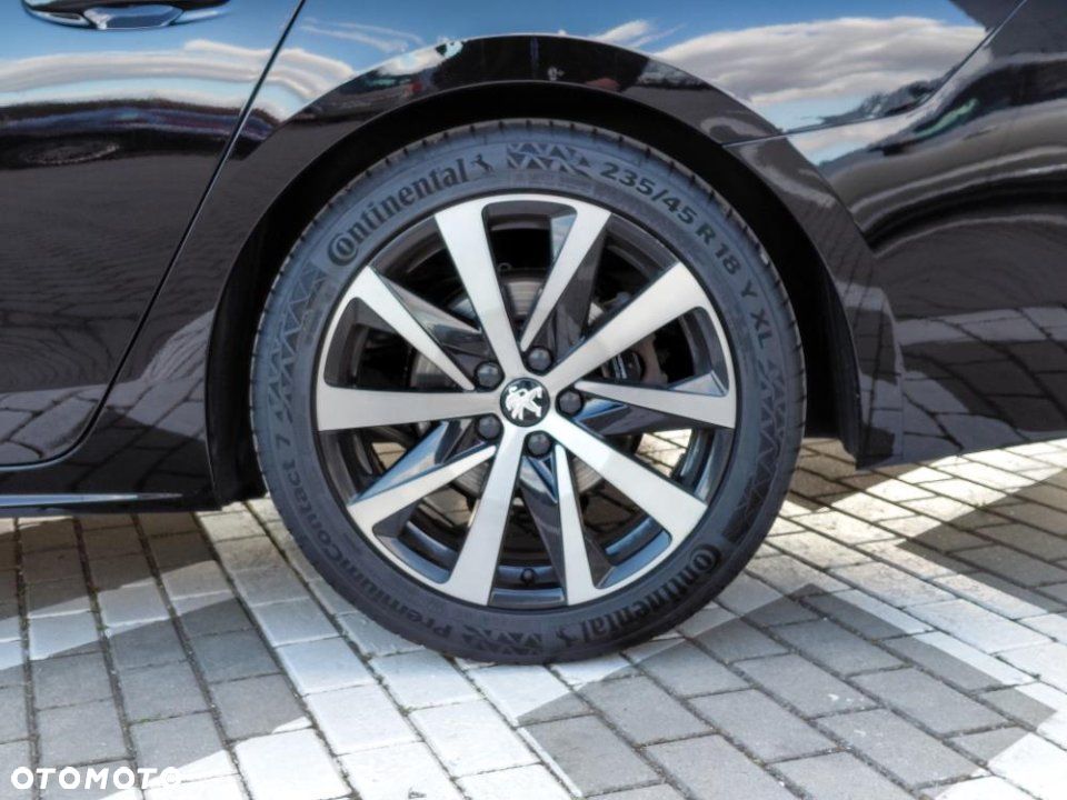 Peugeot 508 - 8