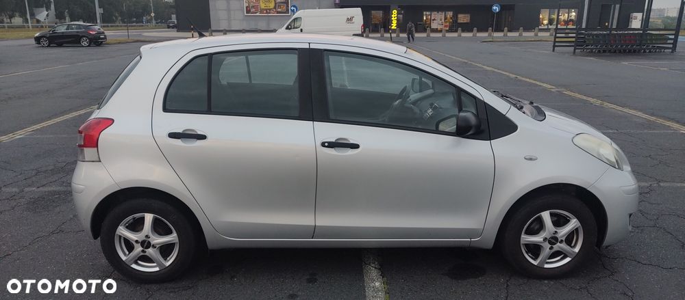 Toyota Yaris - 2