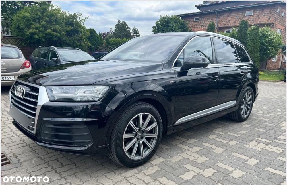 Audi Q7 - 1