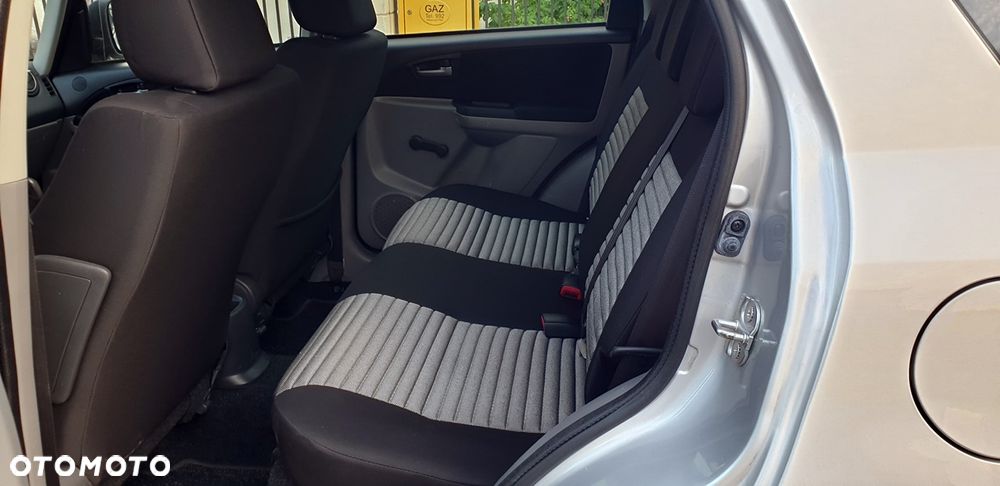 Suzuki SX4 1.6 VVT 4x4 Comfort - 21