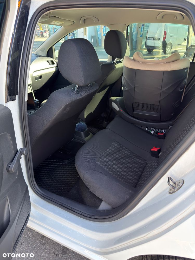 Volkswagen Polo - 10