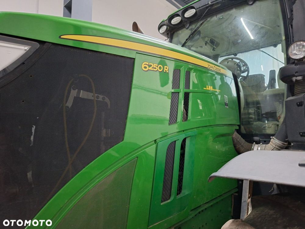 John Deere 6250 R 4X4 - 30