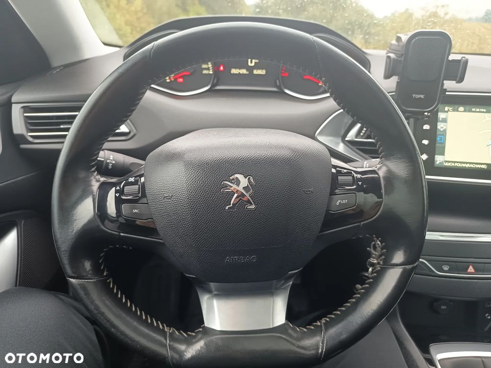 Peugeot 308 SW 1.6 BlueHDi Active S&S - 16