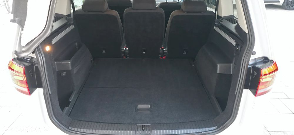 Volkswagen Touran 2.0 TDI BMT Active DSG - 38