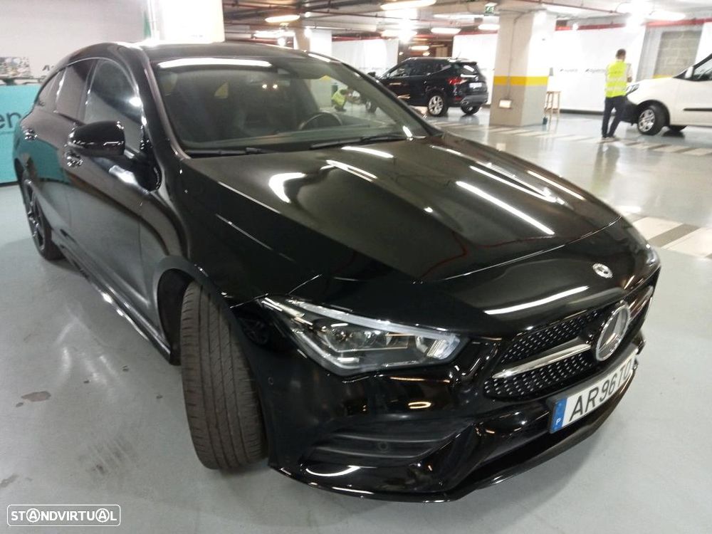 Mercedes-Benz CLA 250 e Shooting Brake AMG Line - 5