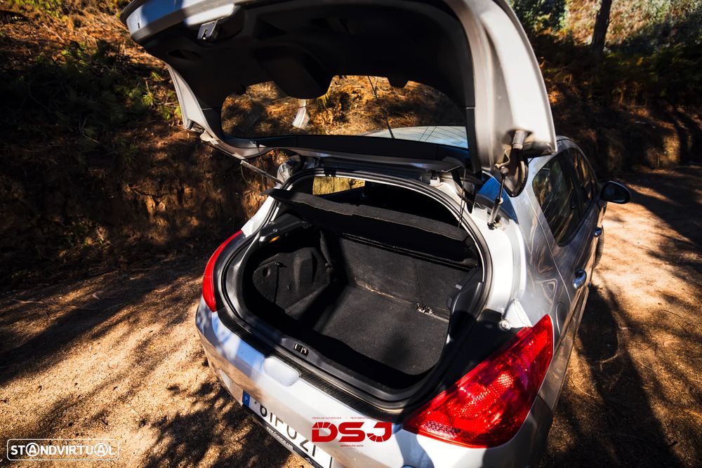 Peugeot 308 1.6 HDi Sport - 17