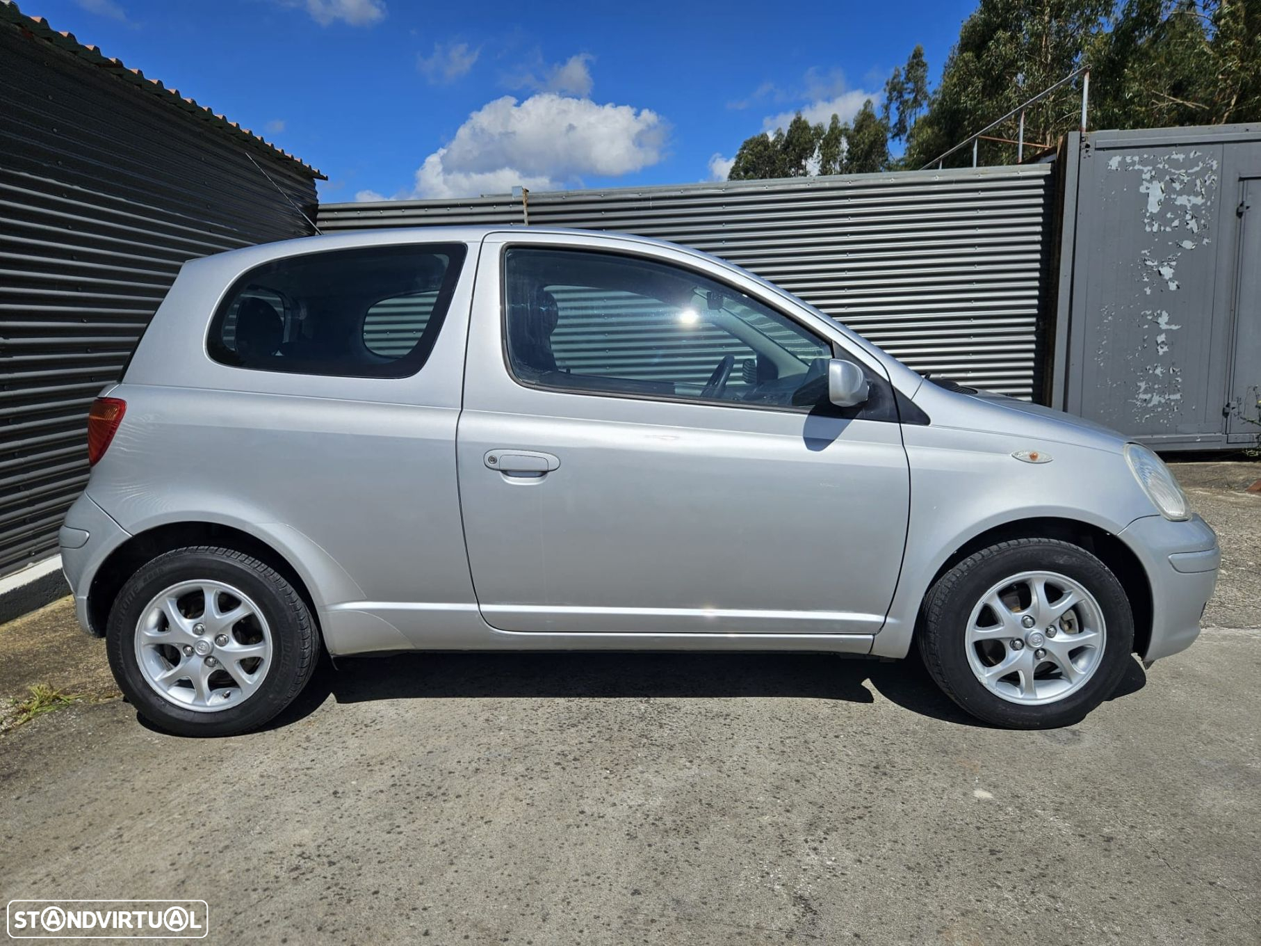Toyota Yaris 1.0 MMT Final Edition - 7